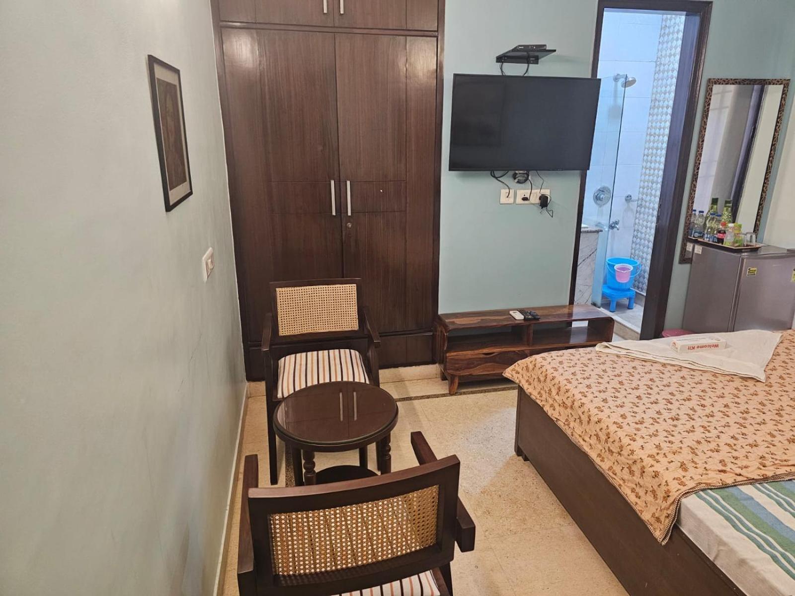Sky Bloom Luxury Homestay New Delhi Bagian luar foto
