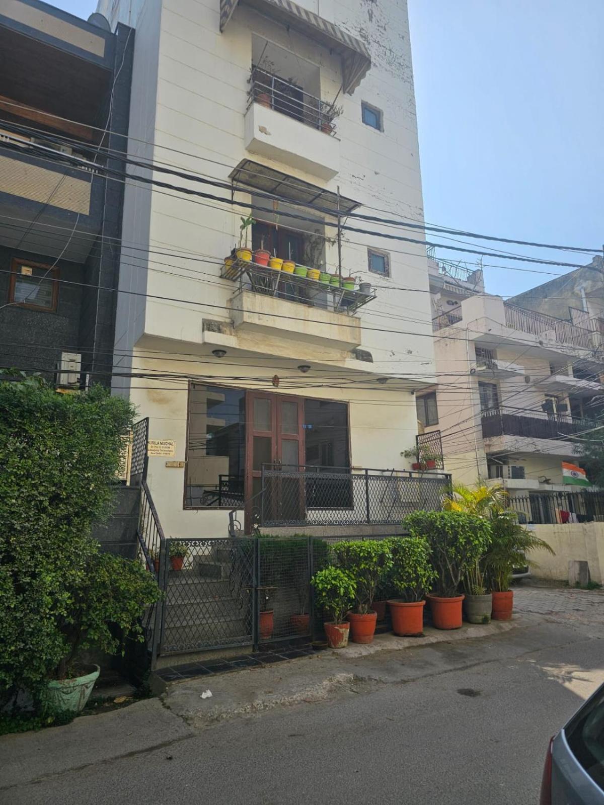 Sky Bloom Luxury Homestay New Delhi Bagian luar foto